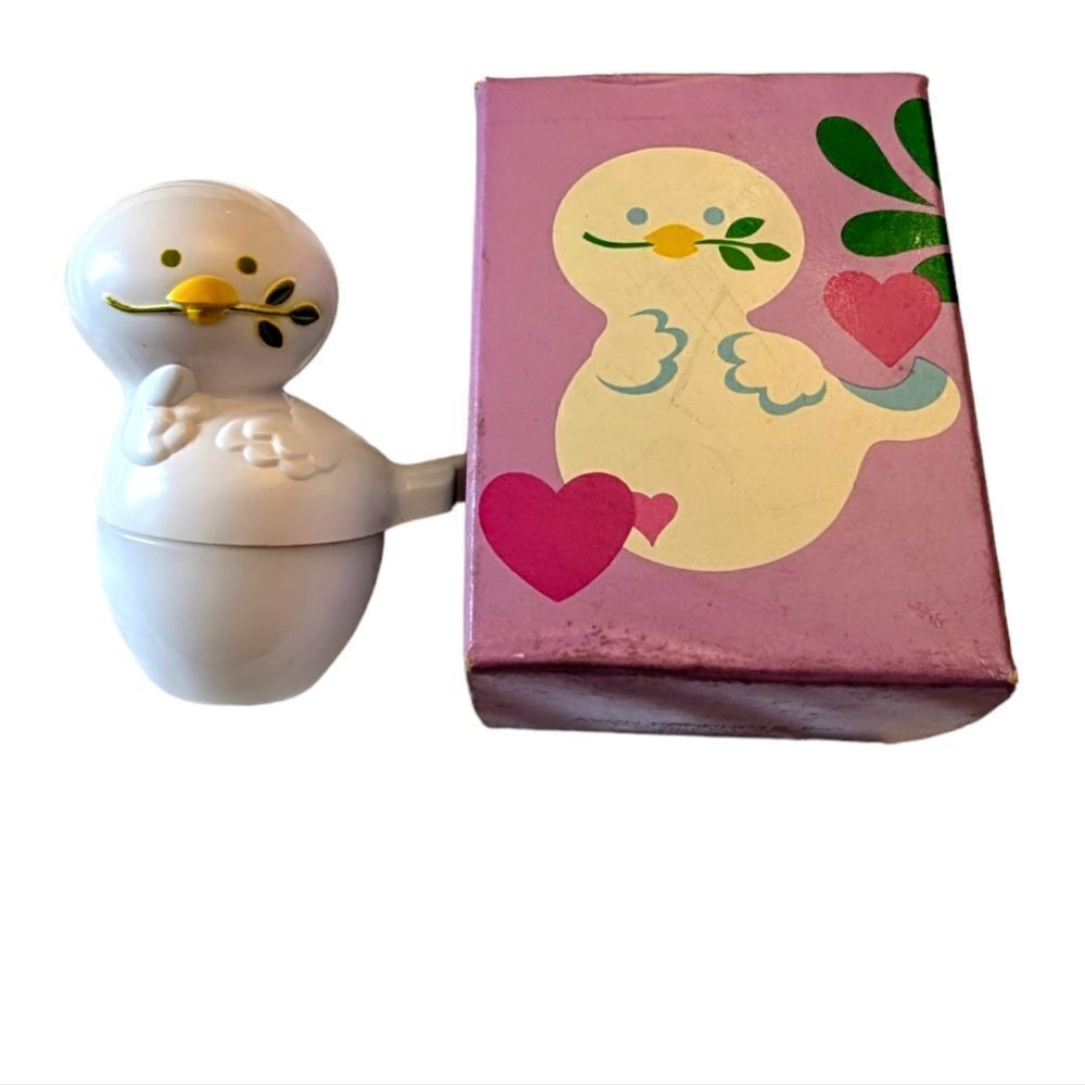 Avon - Small World - Love Dove - Picture 2 of 4